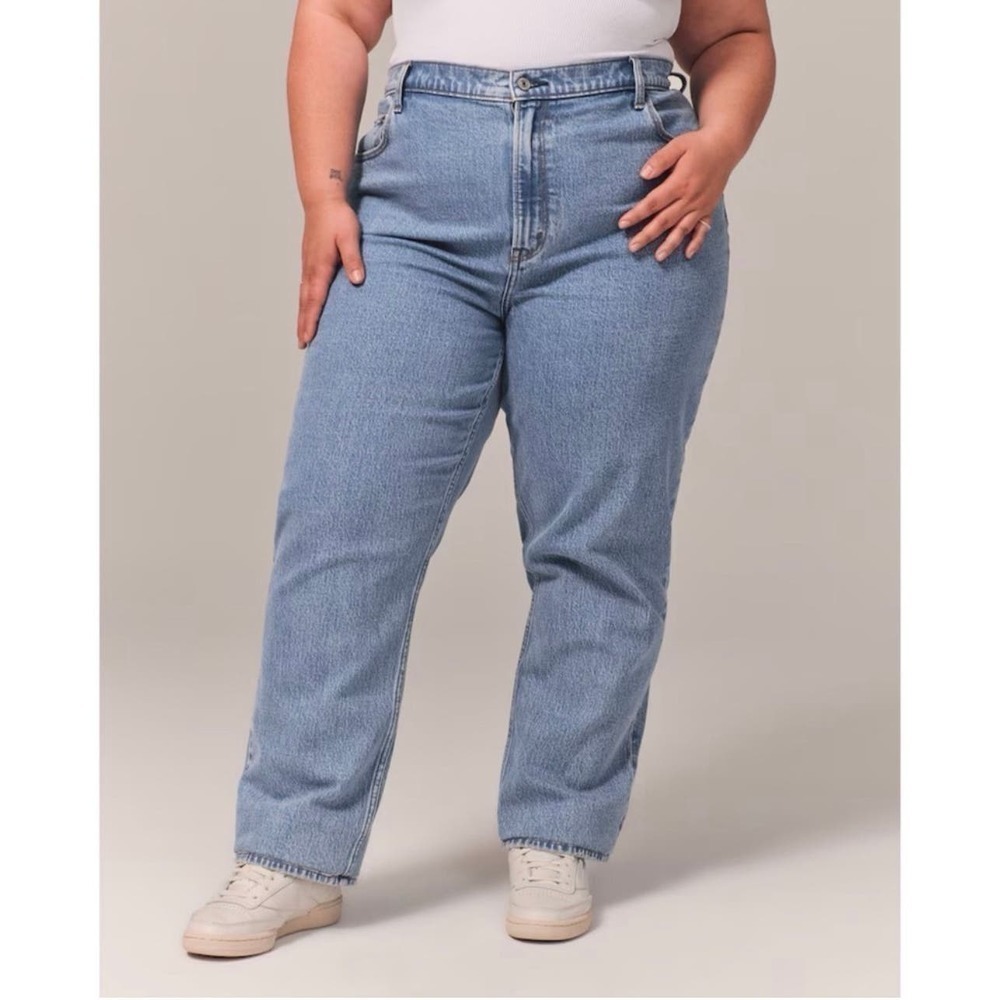 Abercrombie & Fitch The 90s Ultra High Rise Straight Leg Jeans Size 20 Short